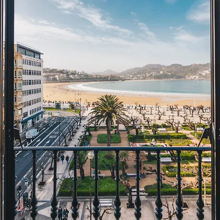 Alderdi Eder By People Apartment *