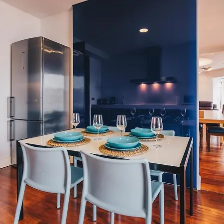 Alderdi Eder By People サン・セバスティアン