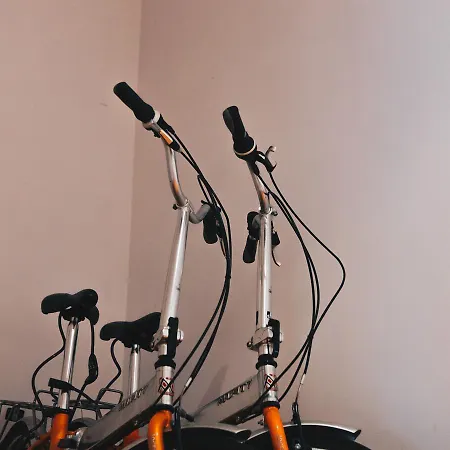 Alderdi Eder By People サン・セバスティアン