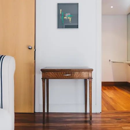 Alderdi Eder By People * サン・セバスティアン